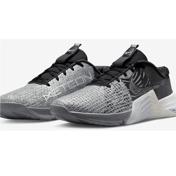 Nike Metcon 8 Amp Shoe- Dark Smoke Grey/Black